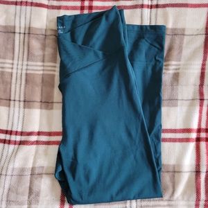 American Eagle, v-cross 7/8 leggings, green